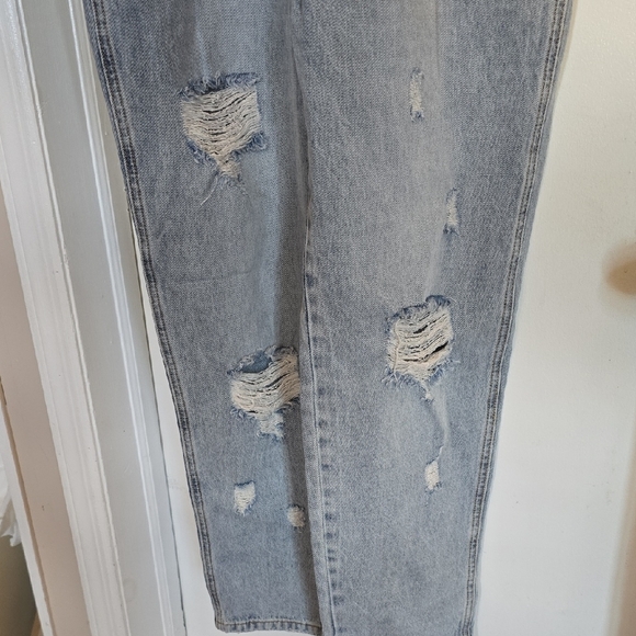 TNR Jeans Ripped and torn blue Denim Overalls, Size L, NWT - Picture 3 of 16